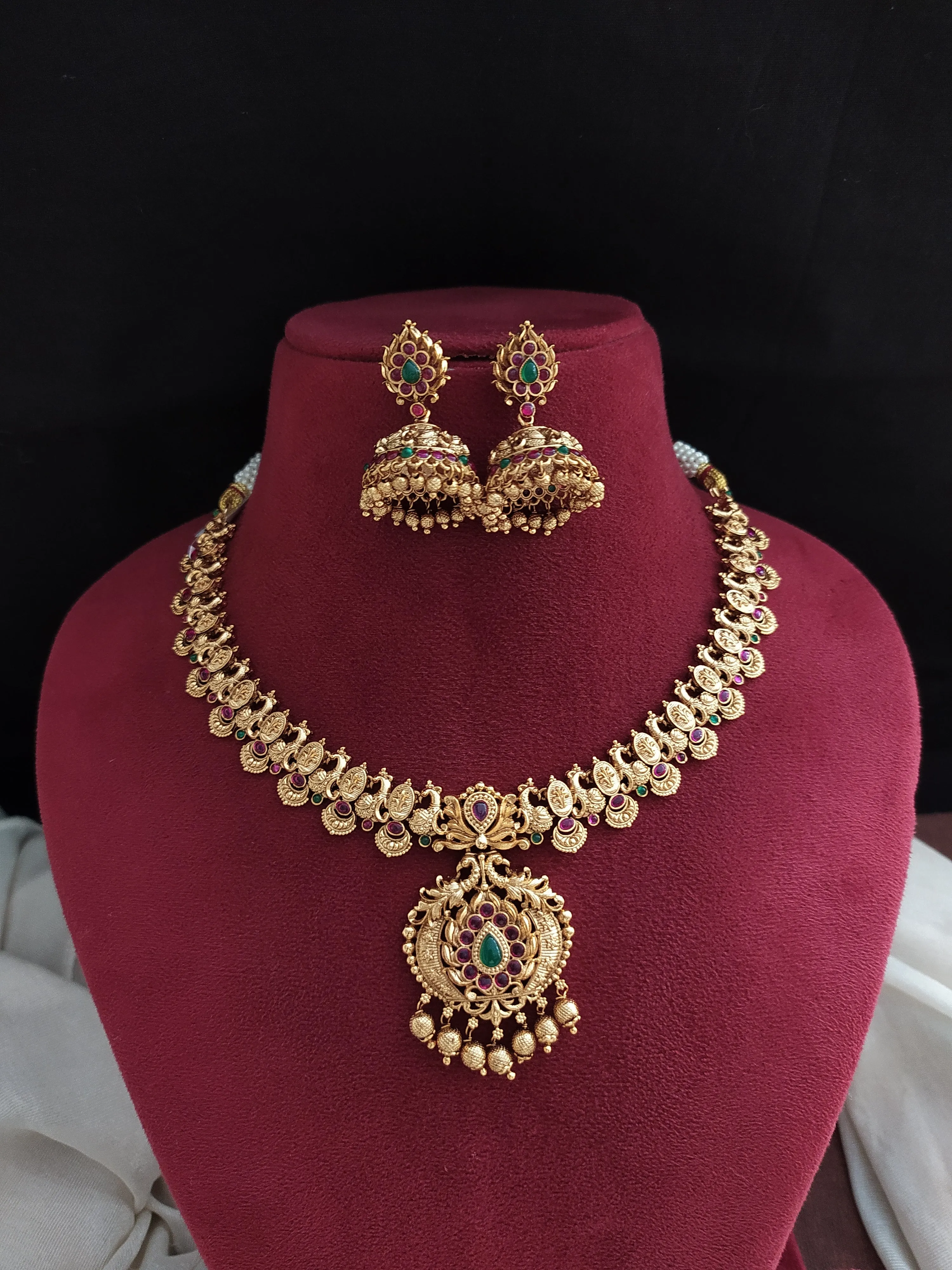 Antique Necklace with Pendant and Jhumki