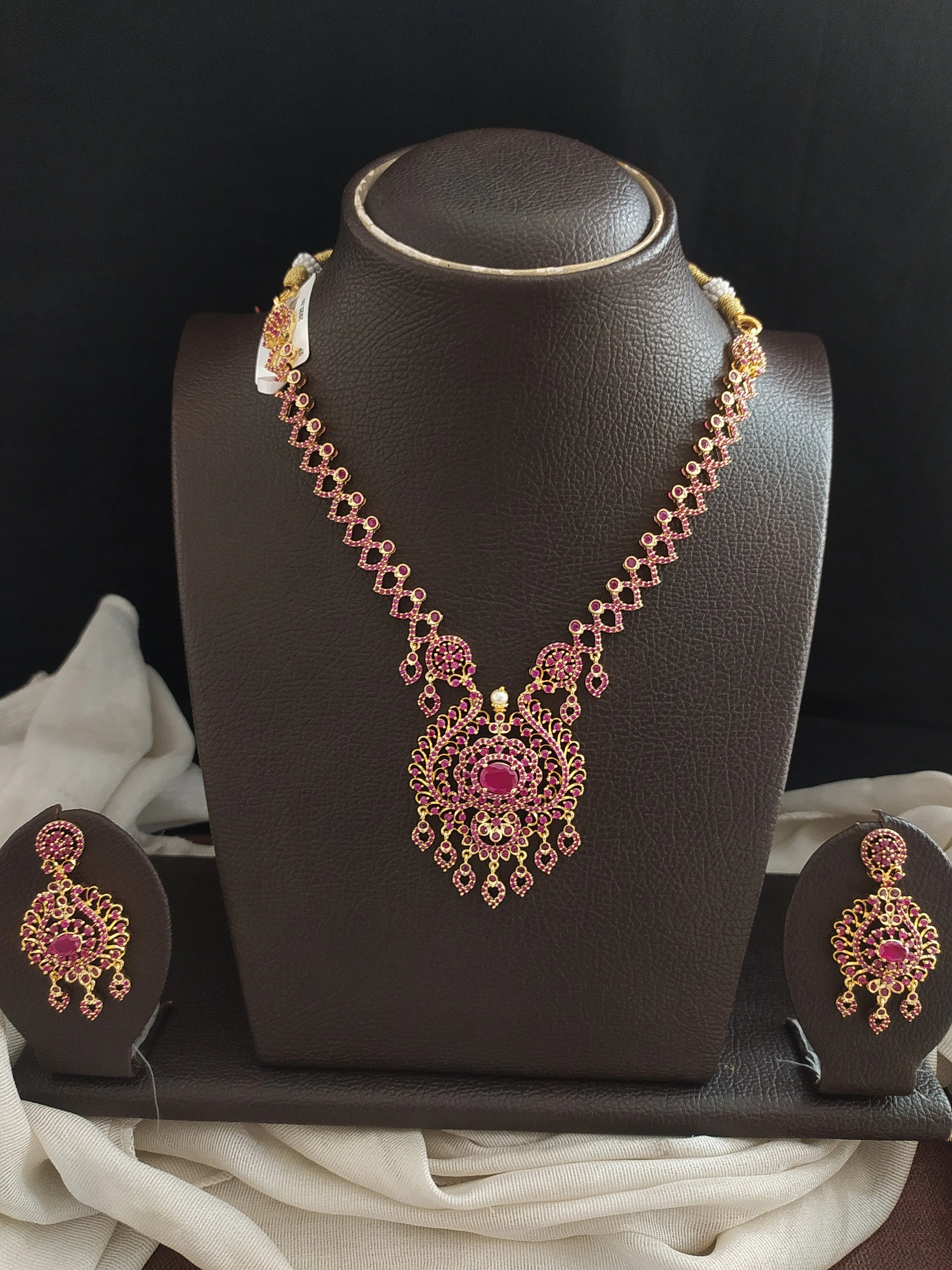 Beautiful Designer Gold Plated Zircon Necklace Set