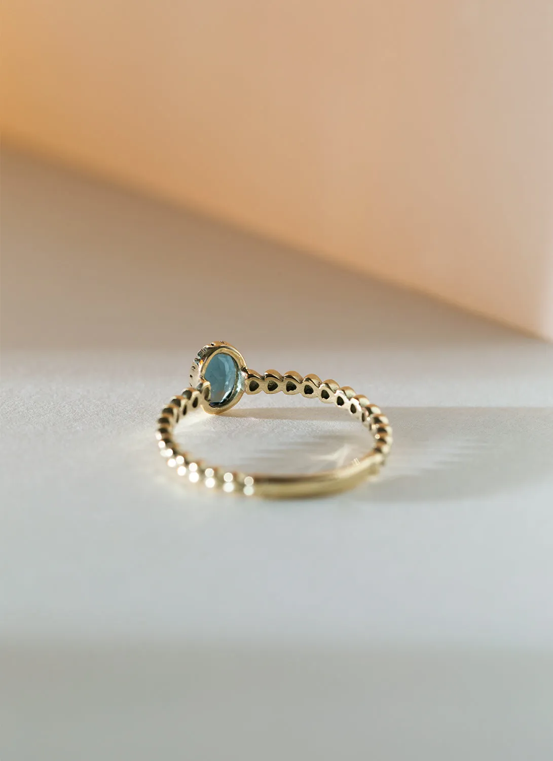 Caes london blue topaz ring 14k gold