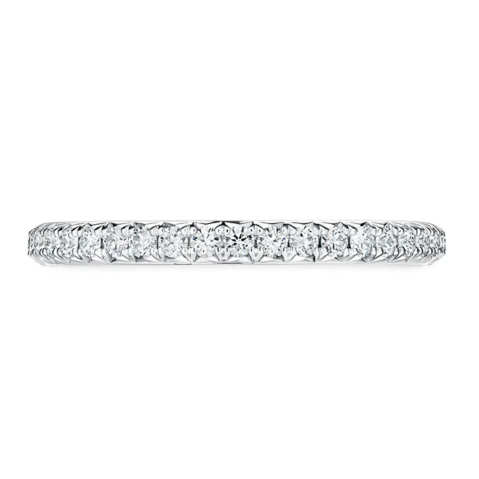 Vela French Cut Pavé Band