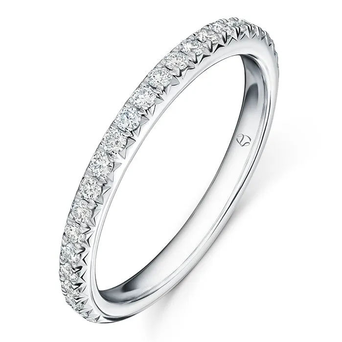 Vela French Cut Pavé Band